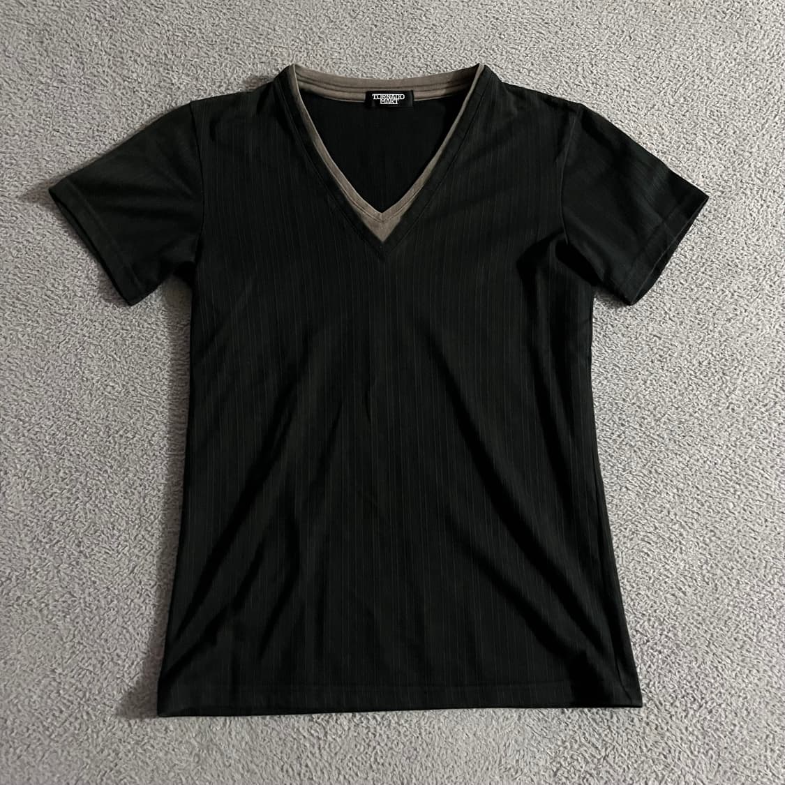 Tornado mart vneck tshirt 상품이미지1