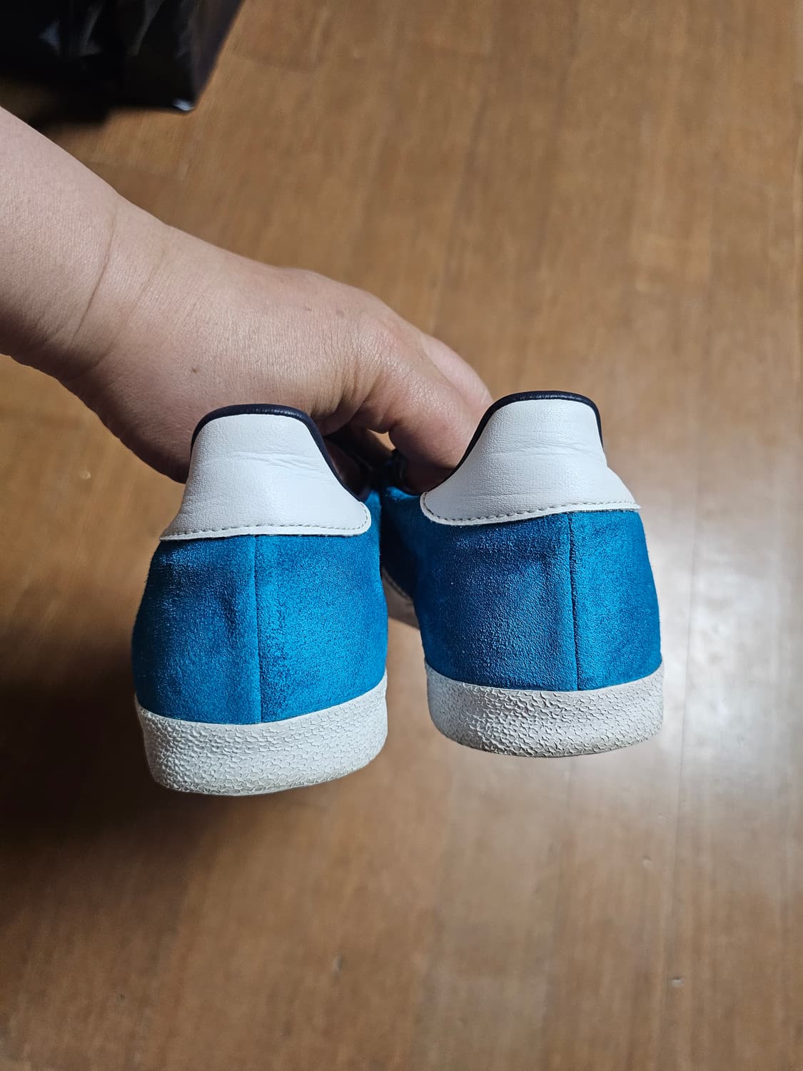 아디다스 가젤 블루 스웨이드 운동화 240 상품이미지4