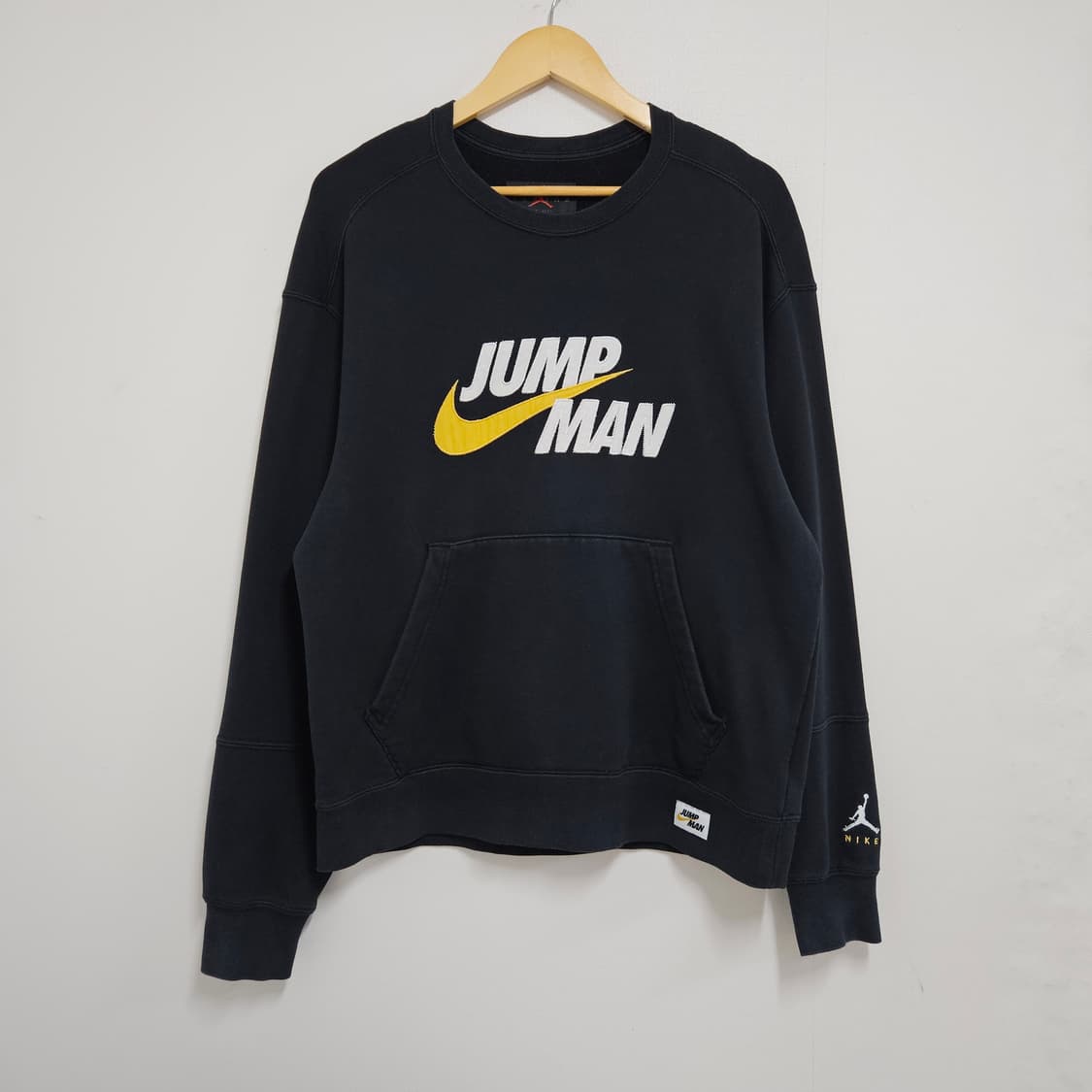 L 100 나이키 조던 빅로고 포켓 맨투맨 상품이미지2