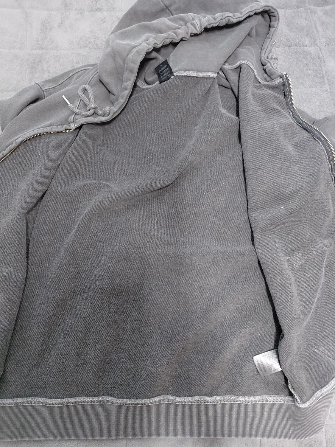 [2-WAY] 플러터리 피그먼트 후드 집업 스모크 상품이미지5