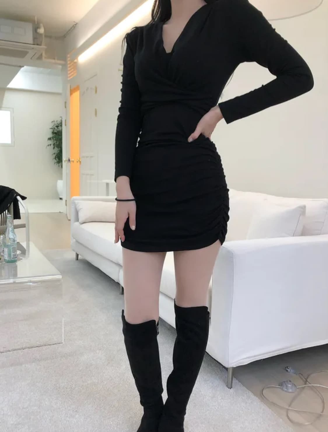 셔링 디테일 원피스 블랙  상품이미지2