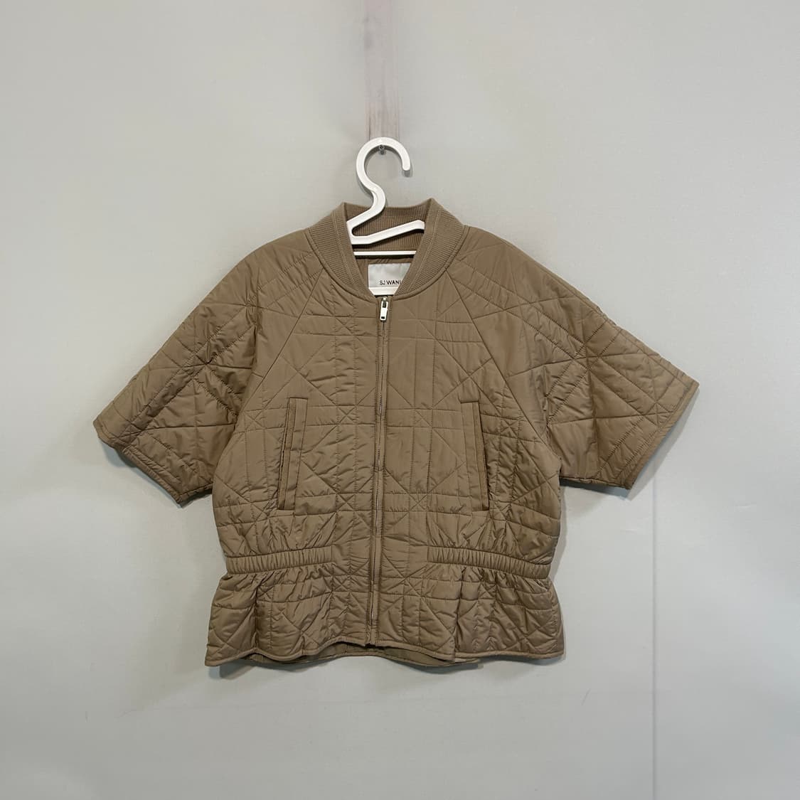 손정완 SJ와니 2025 퀄팅 점퍼 66 상태최상 상품이미지1