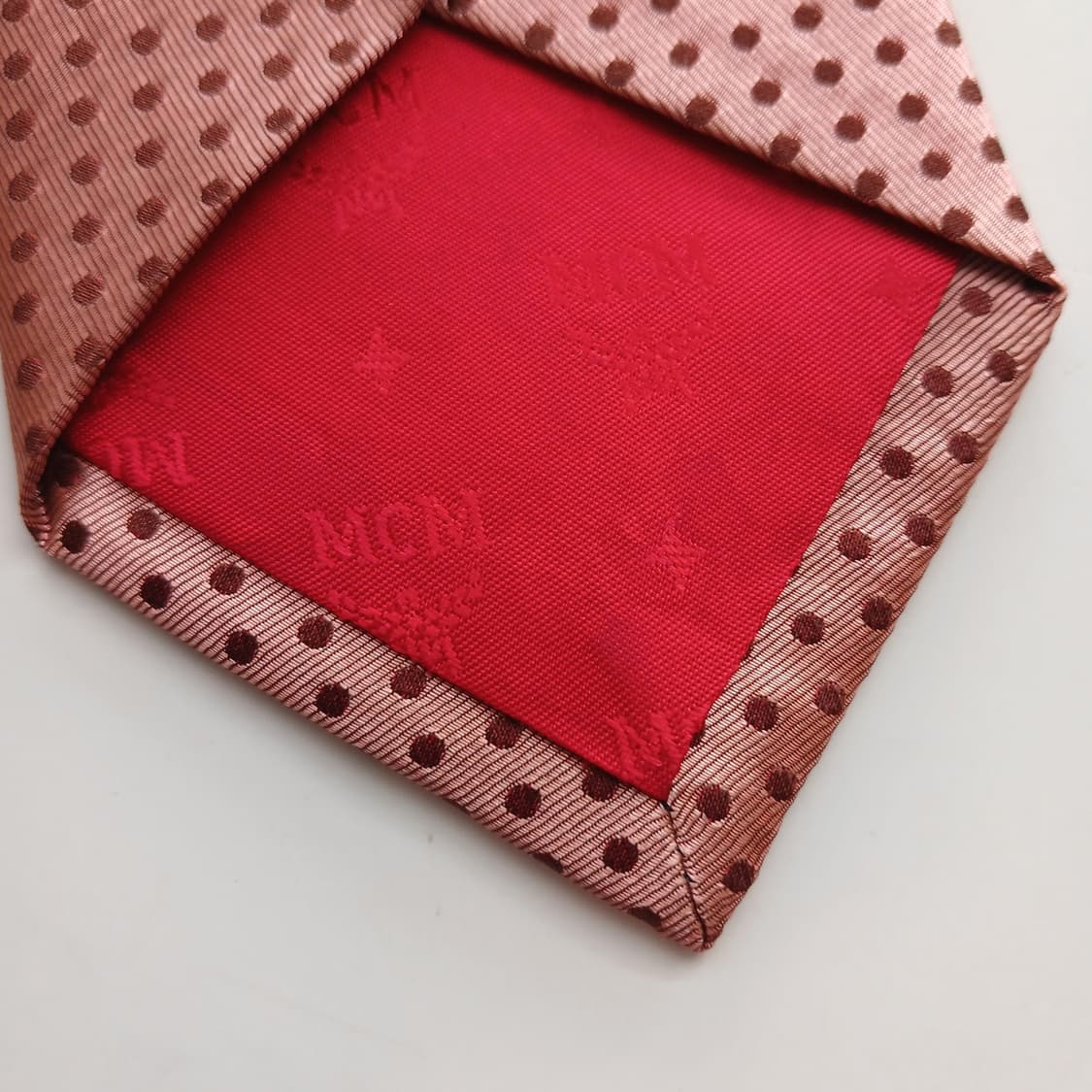 MCM 실크 핑크 도트 슬림 넥타이 7.9cm A등급 A18654
 상품이미지6