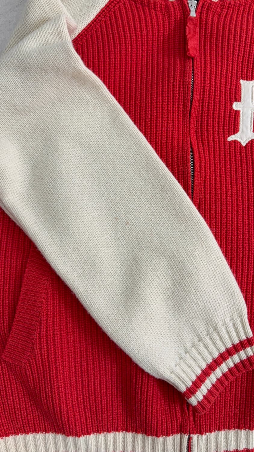 블랙아웃 피어스 니트 바시티 레드 L 상품이미지3