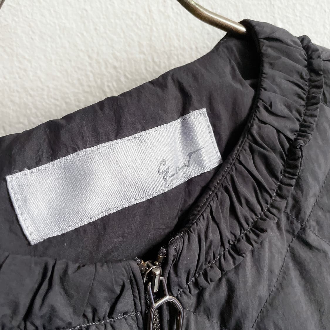 지컷 볼륨소매 숏 다운 점퍼 상품이미지6