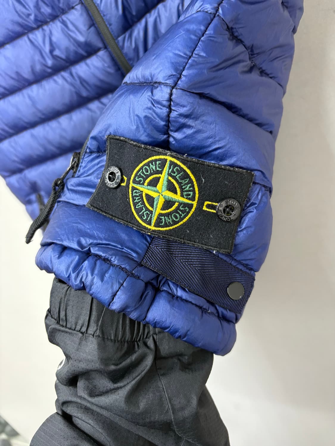스톤아일랜드 블루 경량패딩 베스트 A2442 상품이미지4