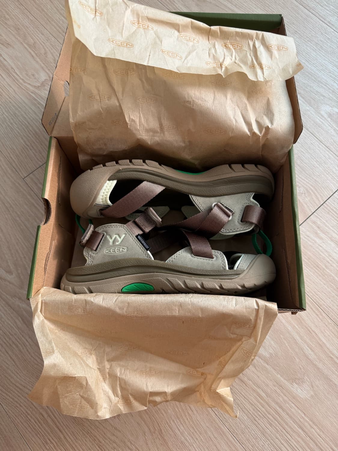 keen X openyy 콜라보 제라포트2 카키 상품이미지2