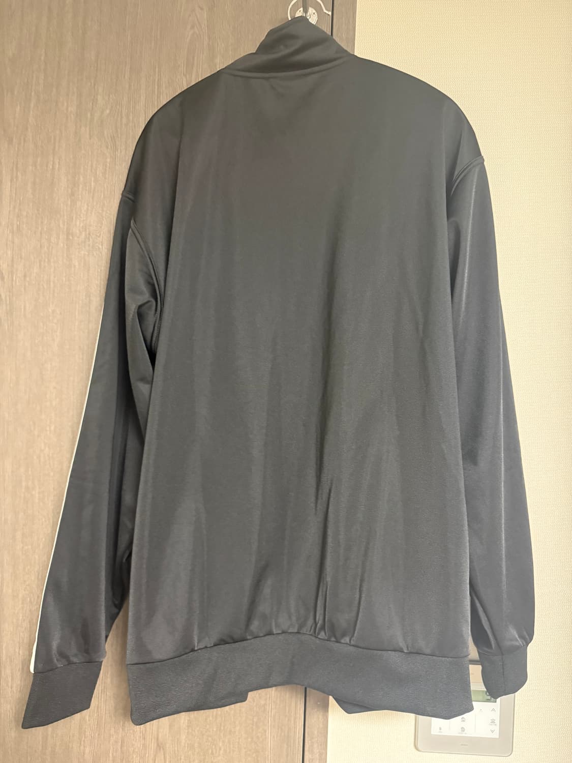 아디다스 블랙 트랙탑 L 상품이미지3