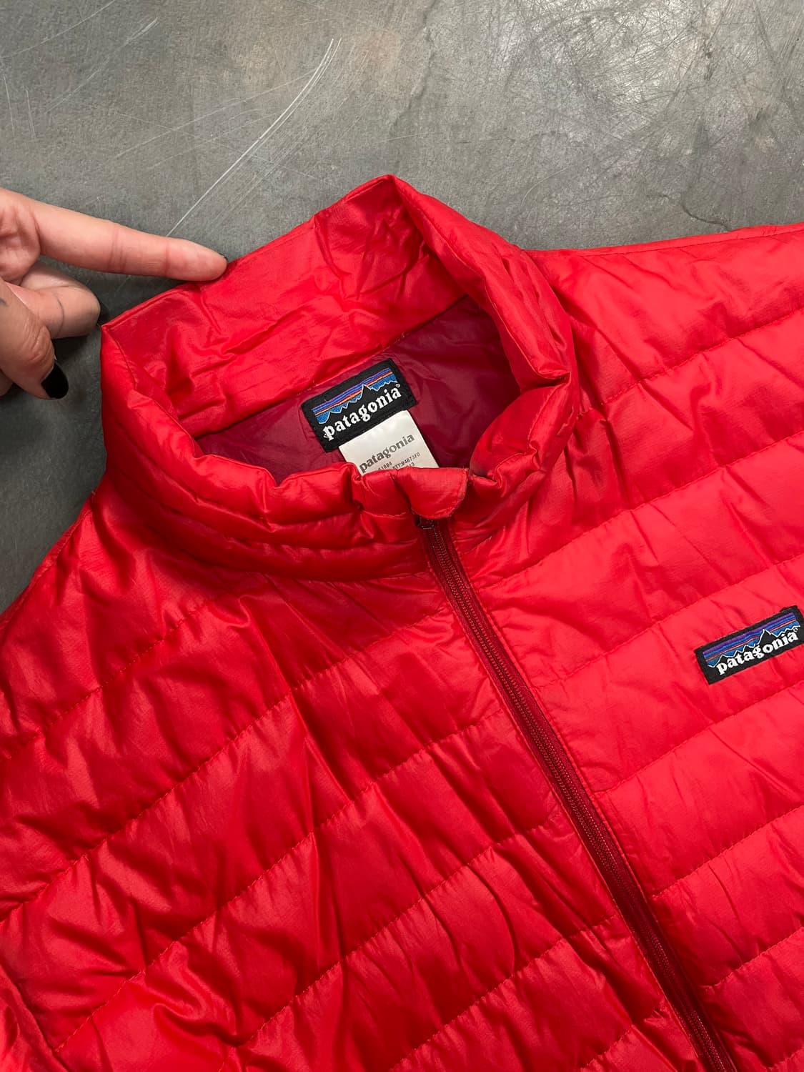 파타고니아 다운 스웨터 경량 패딩 상품이미지4