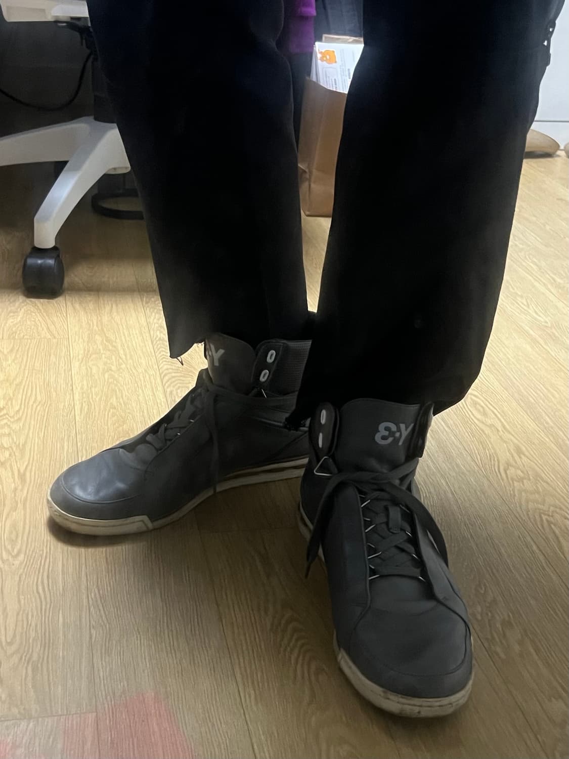Y-3 하이탑 레더 스니커즈 카키 280 상품이미지7