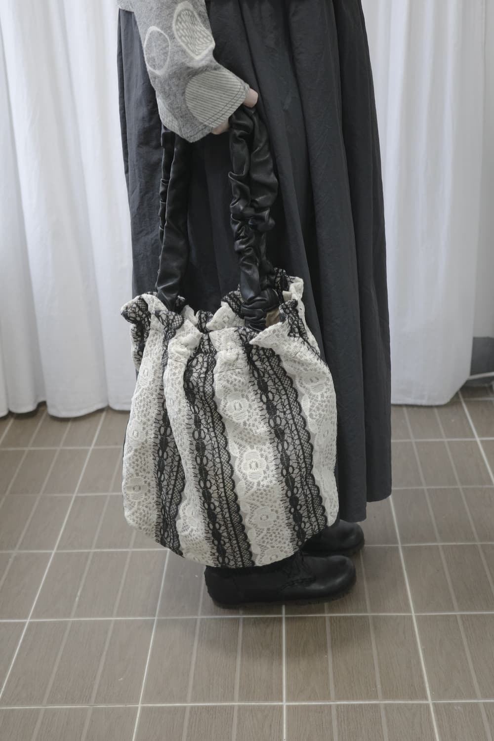 Lace hand shirring bag 상품이미지4