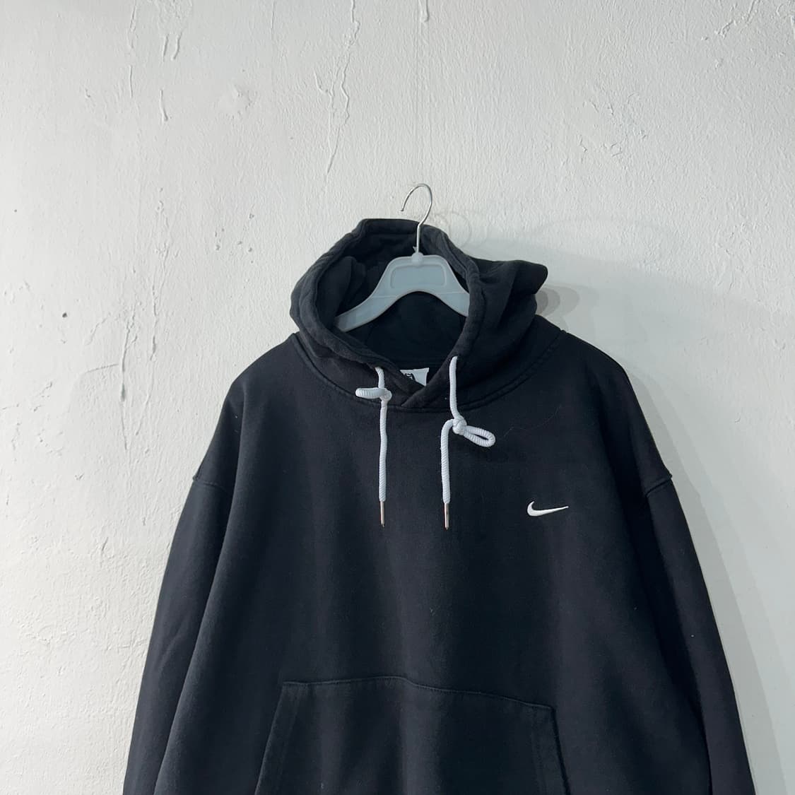 나이키 솔로스우시 검흰 후드티 여성M 상품이미지2