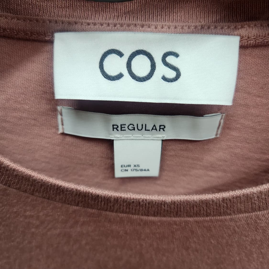 COS 코스 레귤러핏 반팔티 XS(S) 남여공용 상품이미지5