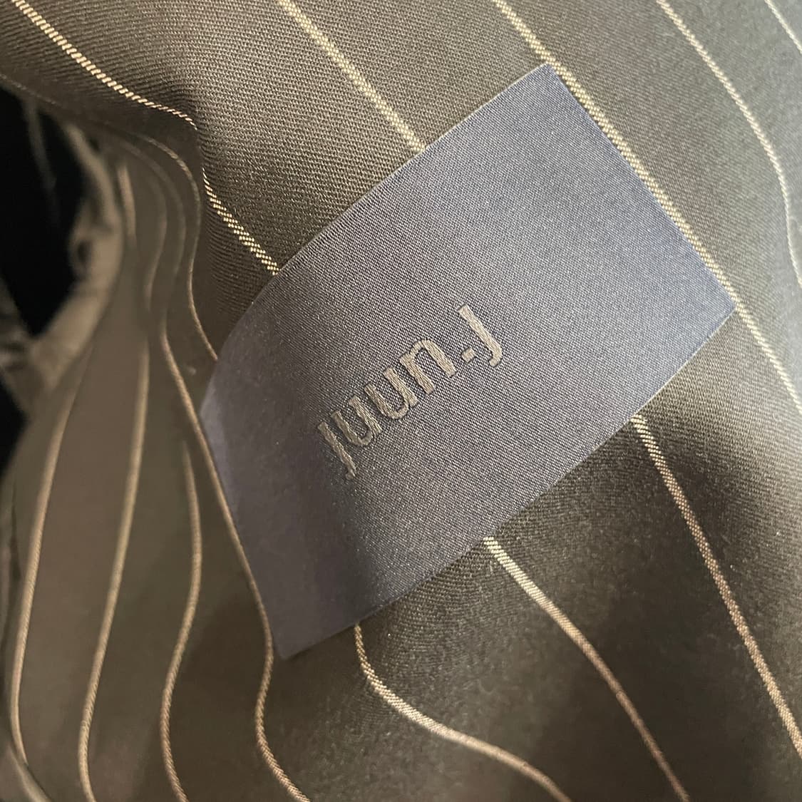 준지 핀스트라이프 레이어드 테일러드 자켓 상품이미지8