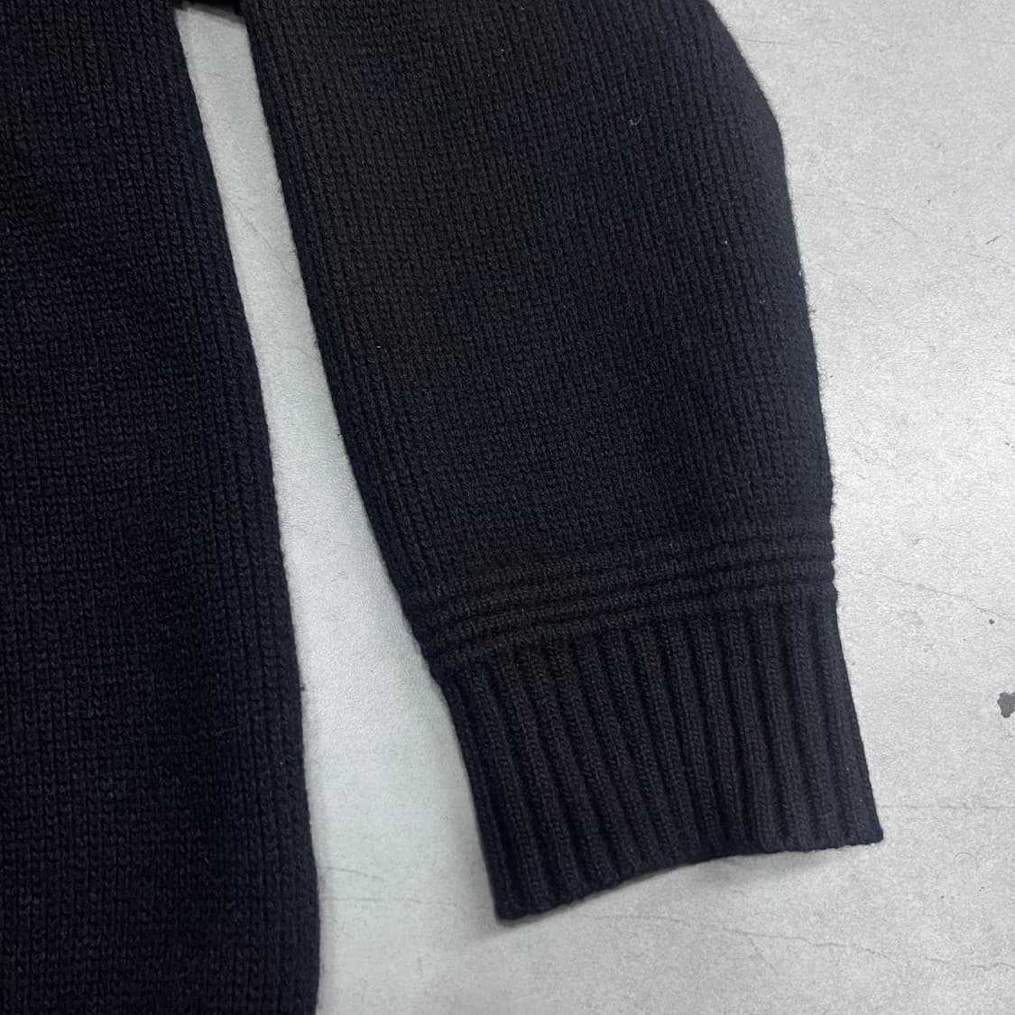 커스텀 멜로우 모 라운드 스웨터 상품이미지5