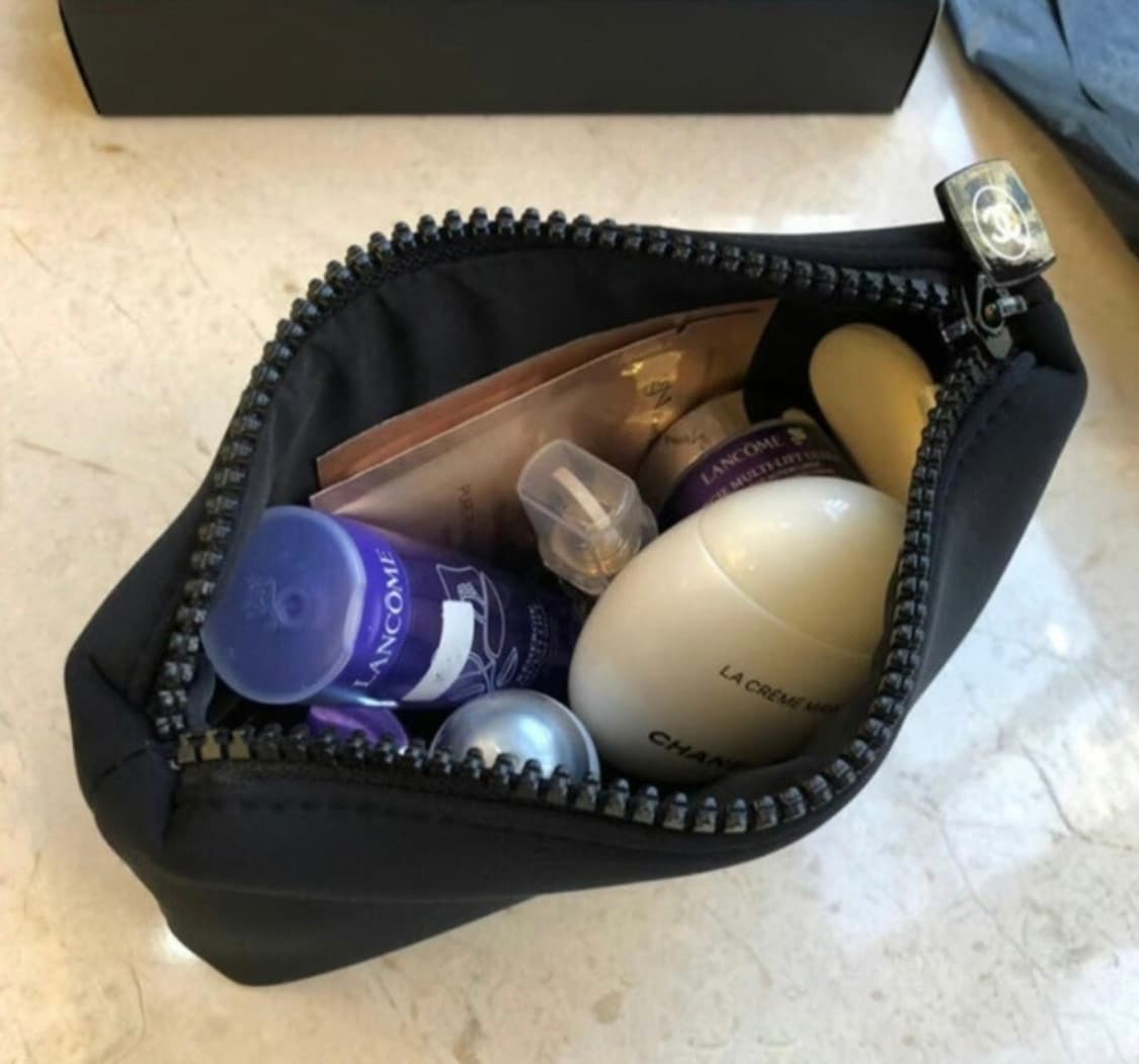 샤넬 뷰티 네오프렌 파우치 상품이미지5