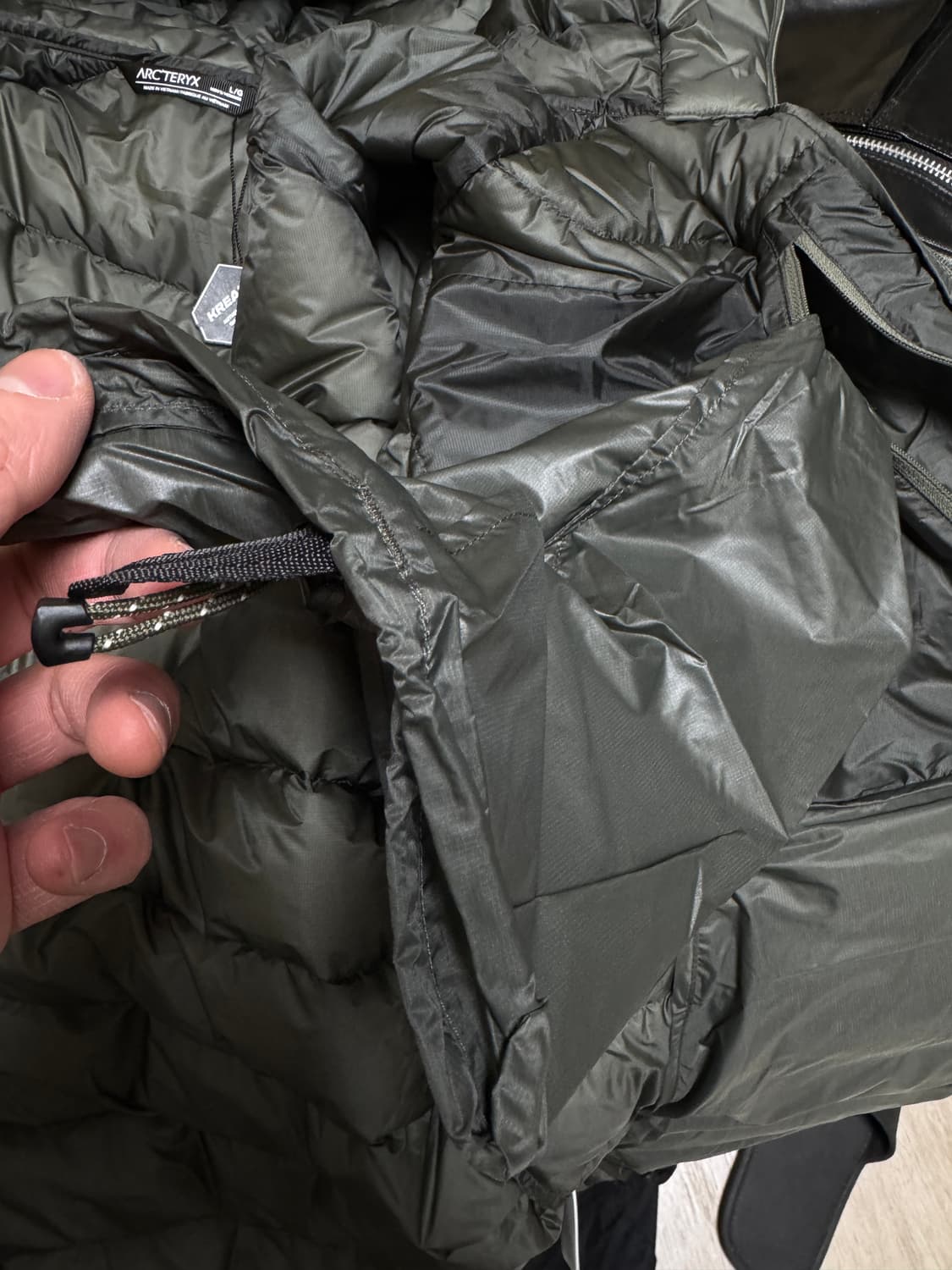 (새상품)아크테릭스 세륨 패딩 포리지 베르베 L 상품이미지5