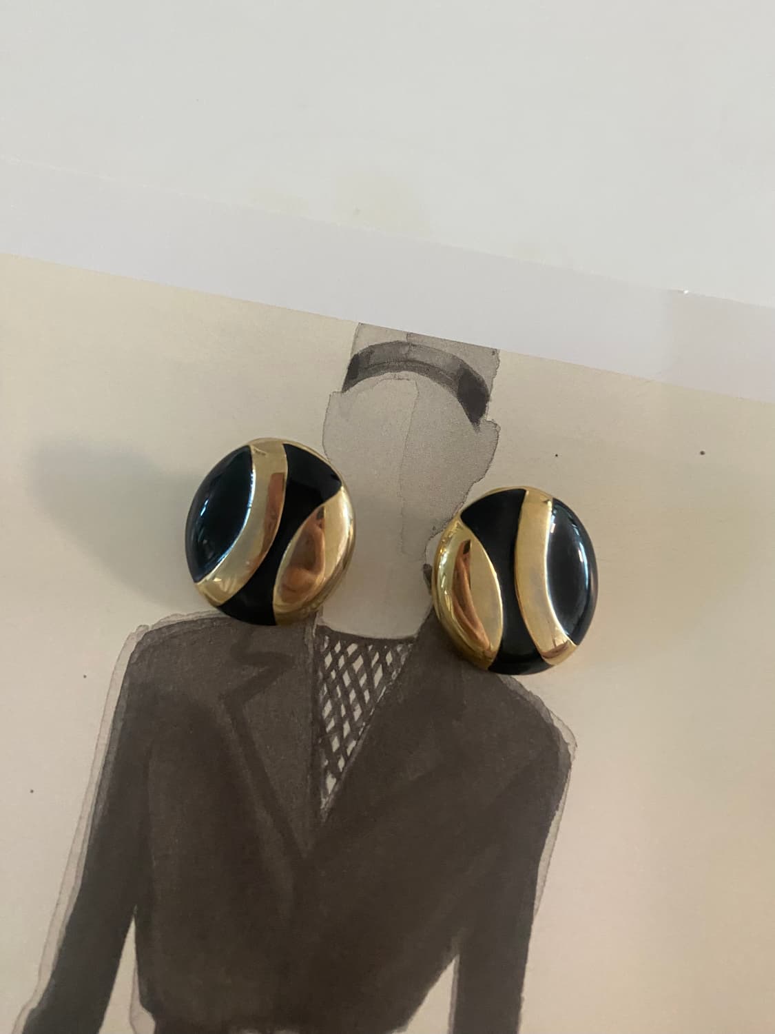 빈티지 블랙 골드 귀걸이 상품이미지1