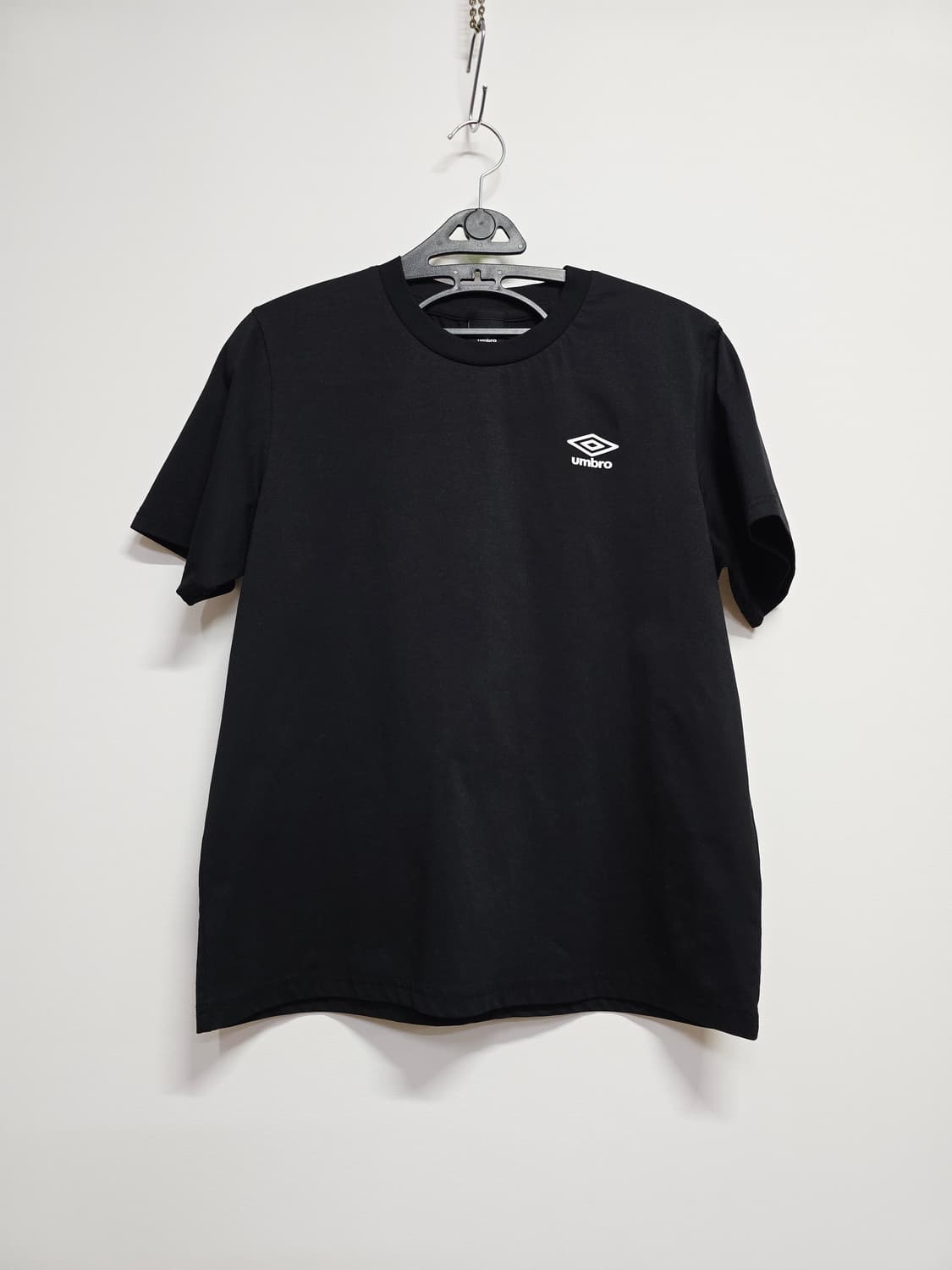 엄브로 반팔 티셔츠 블랙85 상품이미지1