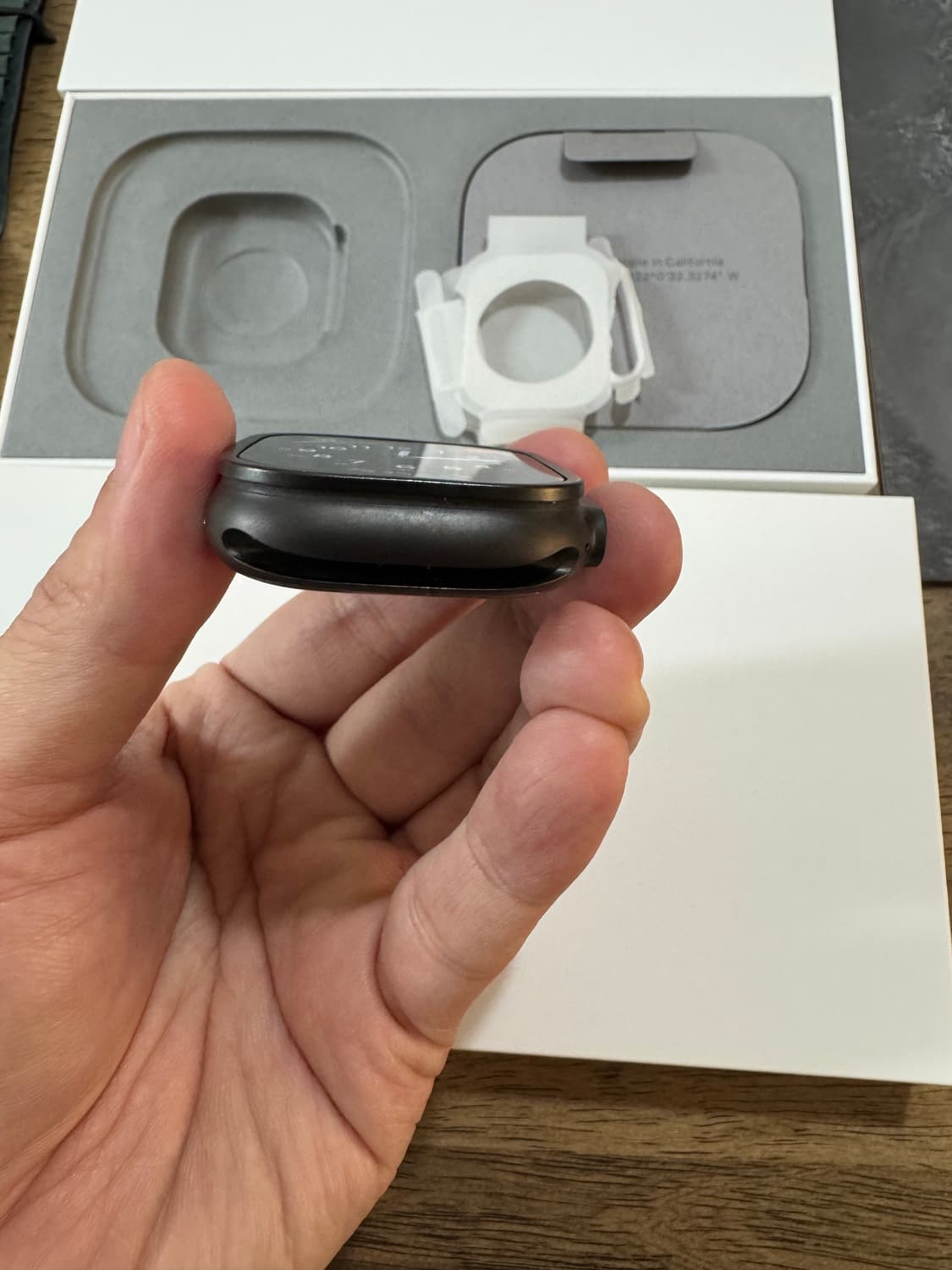 애플워치 울트라2 49mm 티타늄 블랙 케이스 풀박스 상품이미지3