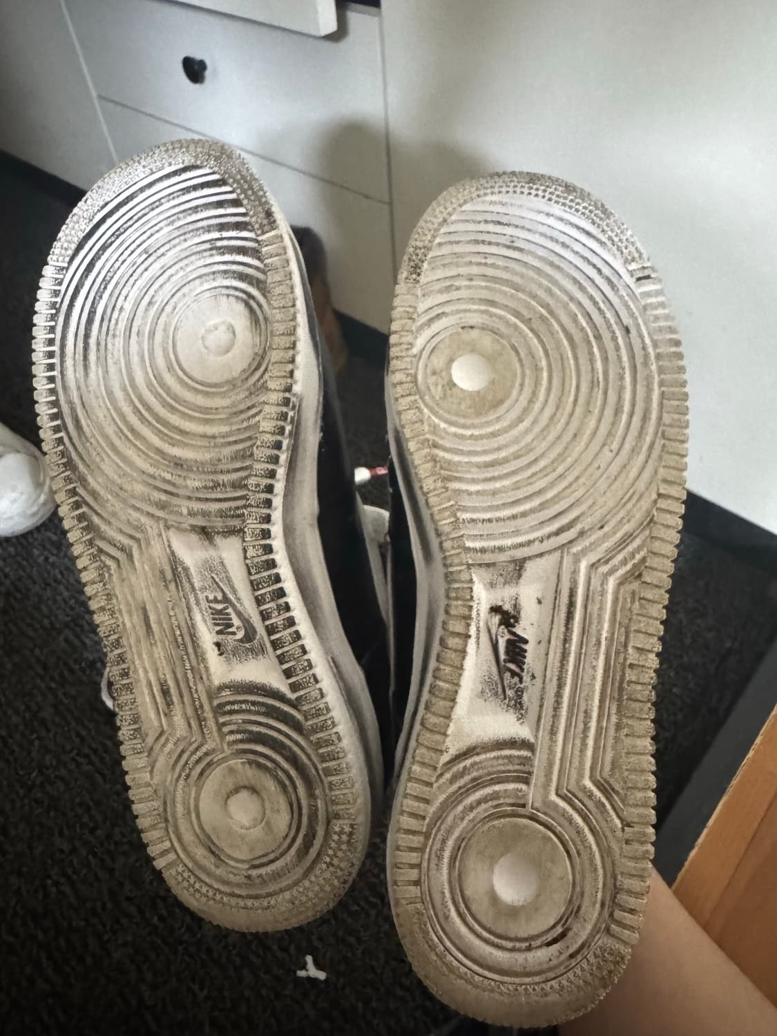 나이키 x 피스마이너스원 에어포스 1 로우 파라노이즈 상품이미지9