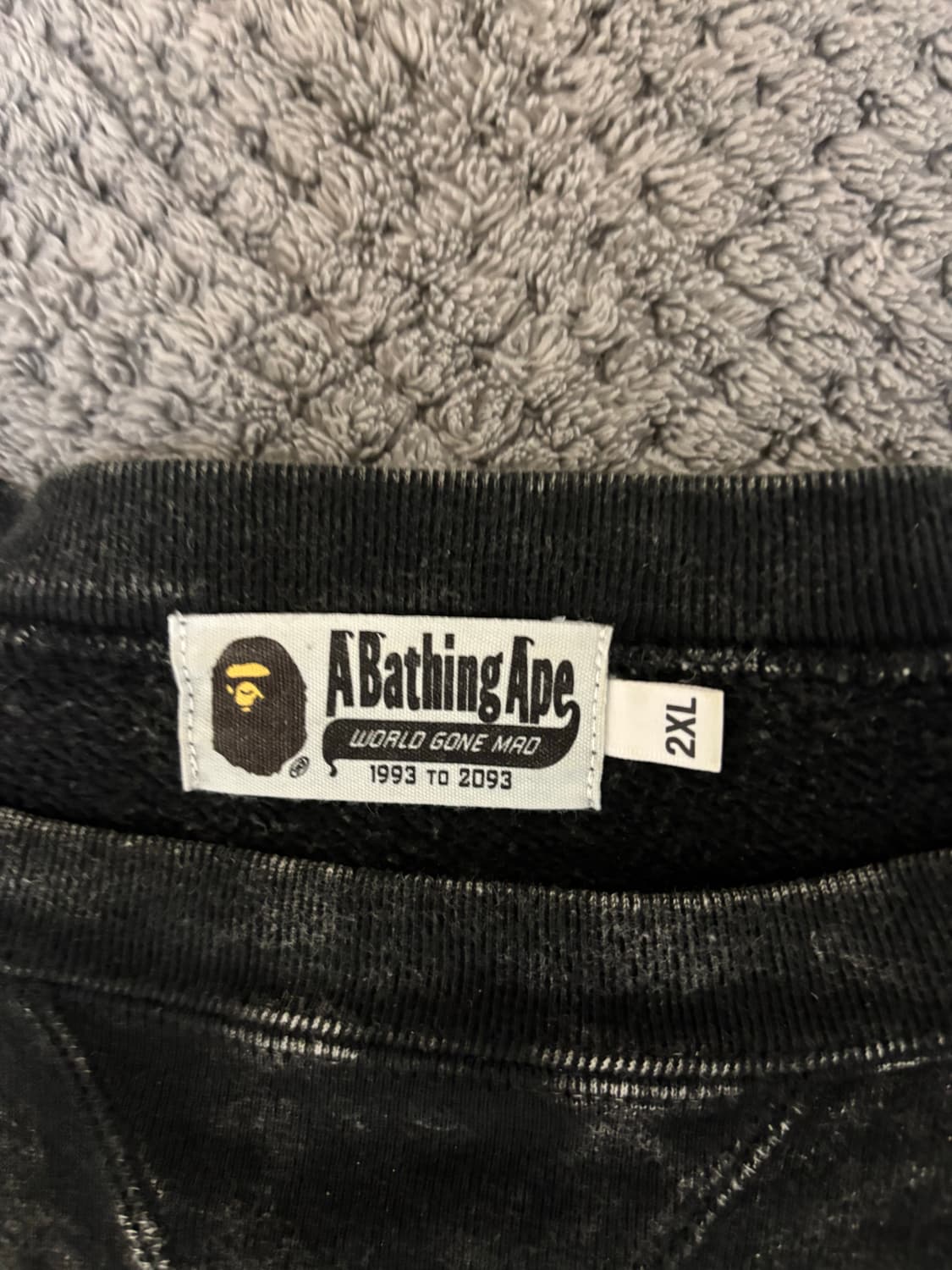 베이프 오버다이 릴렉스드 핏 크루넥 상품이미지3