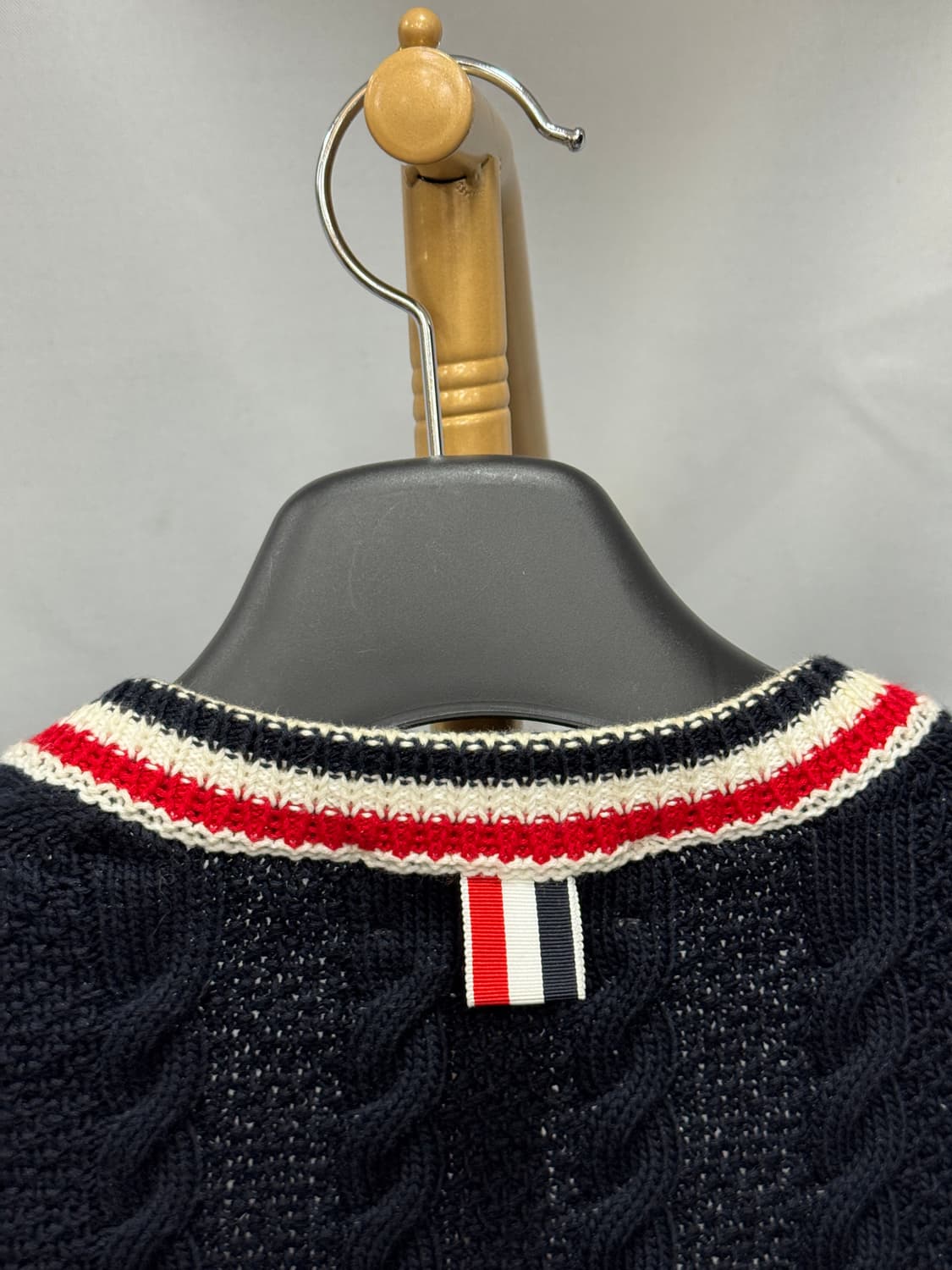 톰브라운 케이블 가디건 3사이즈  상품이미지2