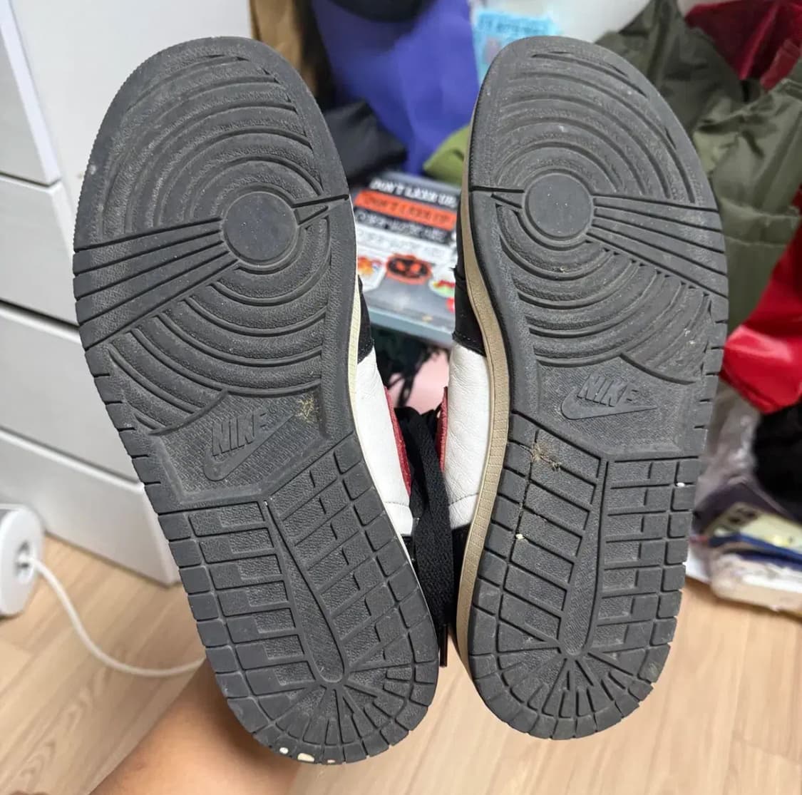 나이키 에어 조던 1 하이 짐 레드 290 상품이미지2