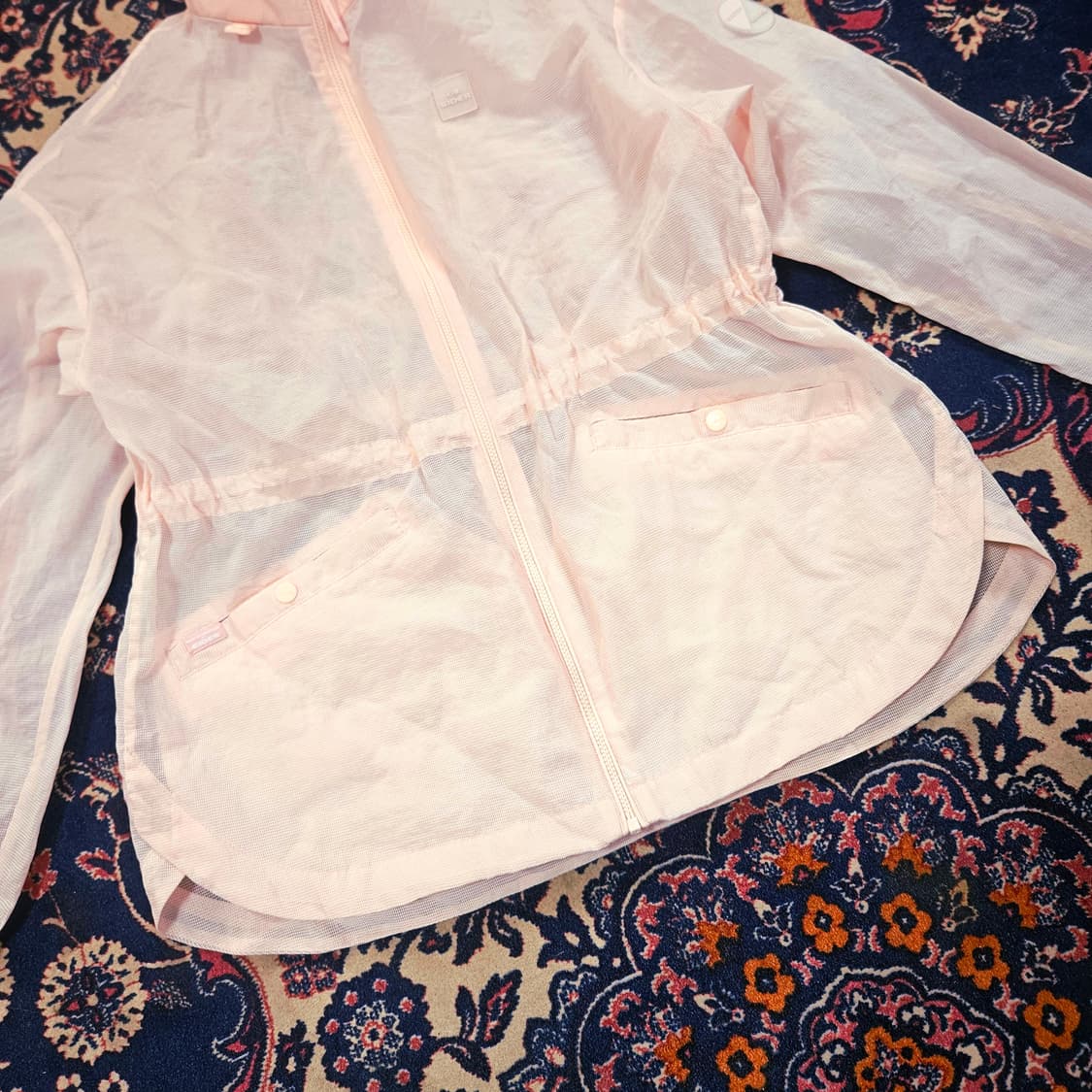 아이더(Eider) 23ss 핑크 허리 스트렙 초경량 바람막이  상품이미지3