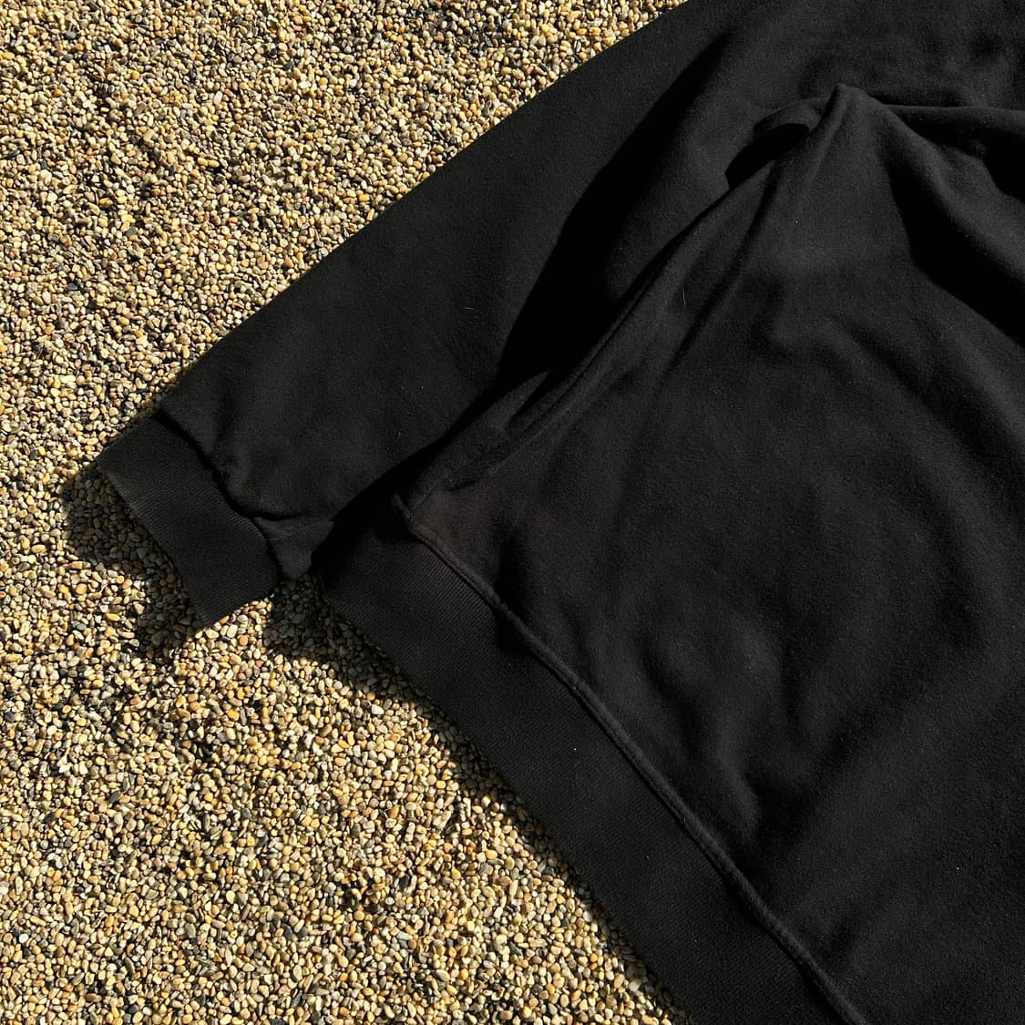 버버리(BURBERRY) 블랙 로고 맨투맨 상품이미지3