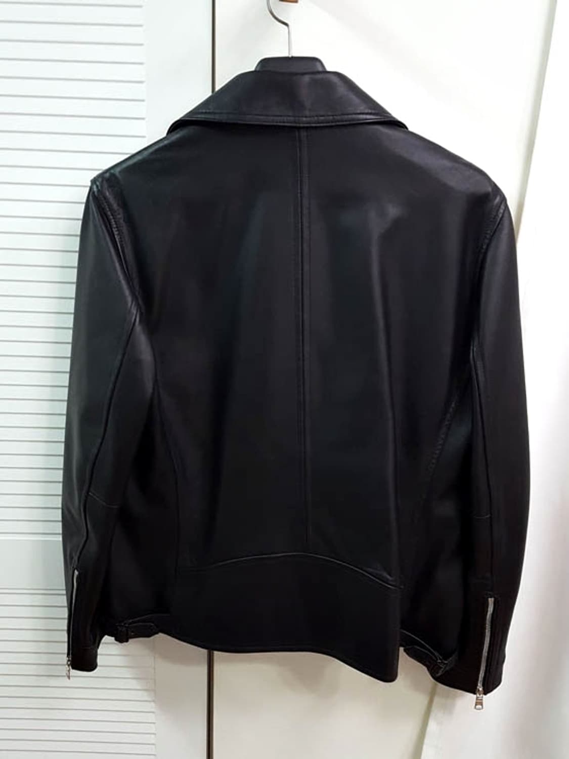바쏘 남성 블랙 가죽 자켓 상품이미지3