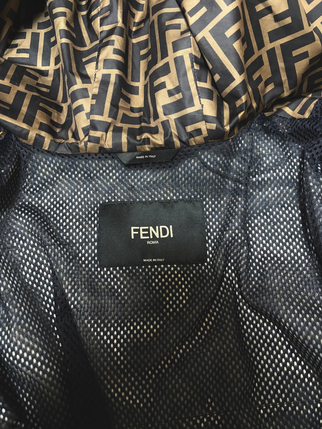 펜디 바람막이 상품이미지4