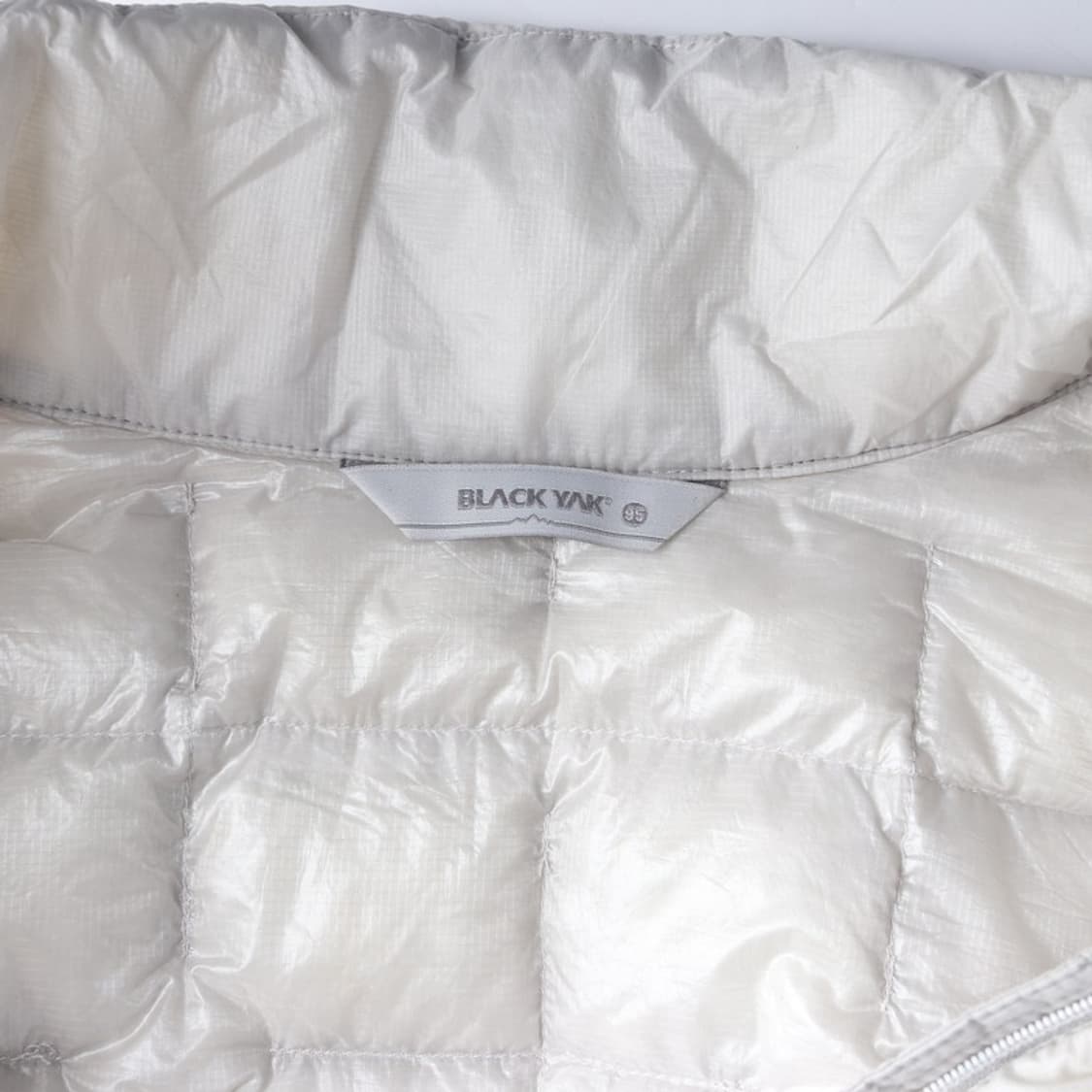 블랙야크 여성용 초경량 다운 자켓 연베이지 95 상품이미지6