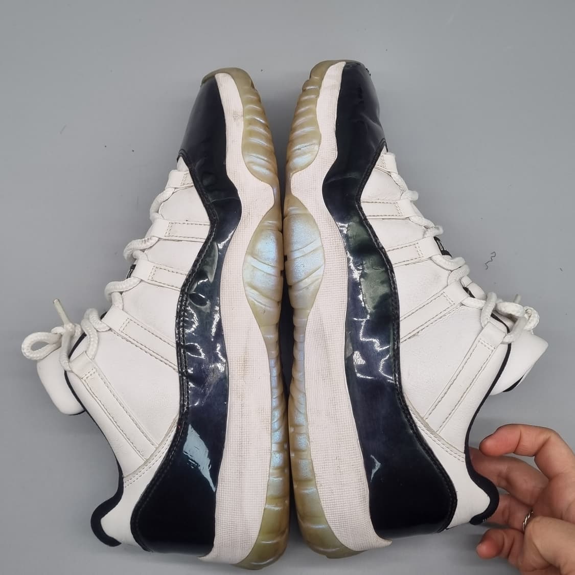 나이키 조던11 로우 이리기센트 농구화290 상품이미지5