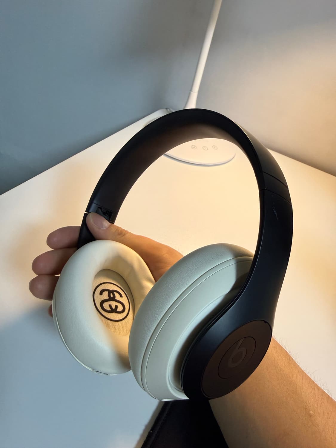 스투시 X 비츠 스튜디오 프로 무선 헤드폰 블랙 상품이미지1