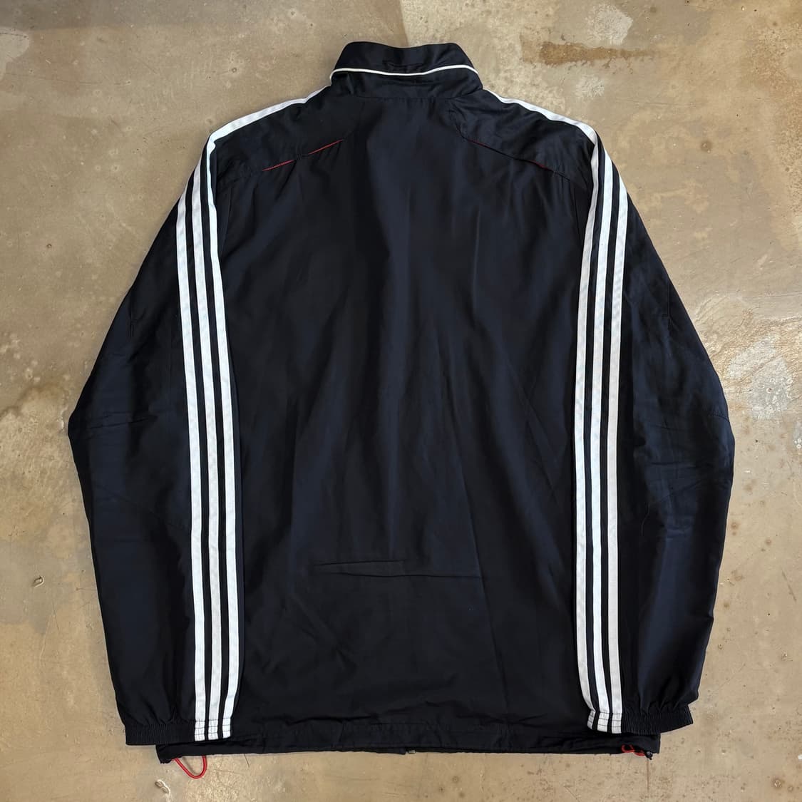 110 아디다스 리버풀 블랙 바람막이 상품이미지3