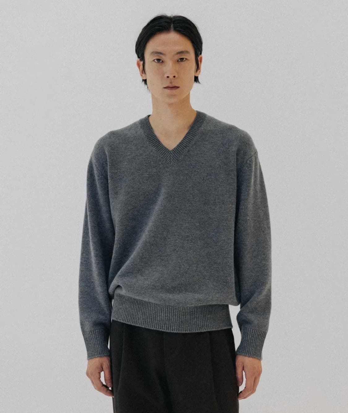 블랭크룸 브이넥 니트 3사이즈 상품이미지1