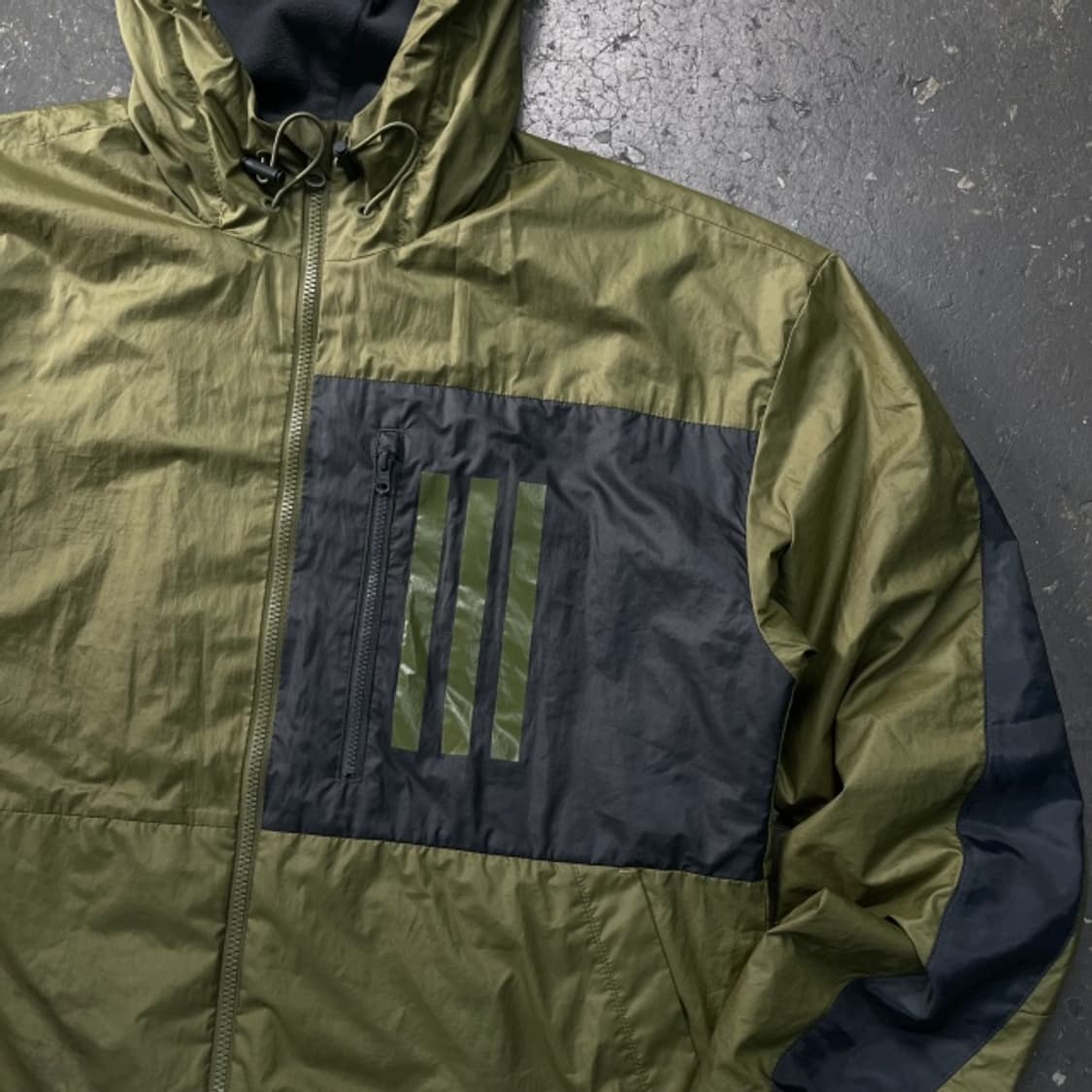 100 아디다스 WNMD 바람막이 상품이미지2