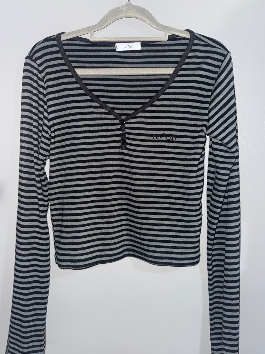 애즈온 스트라이프 롱 슬리브 상품이미지1
