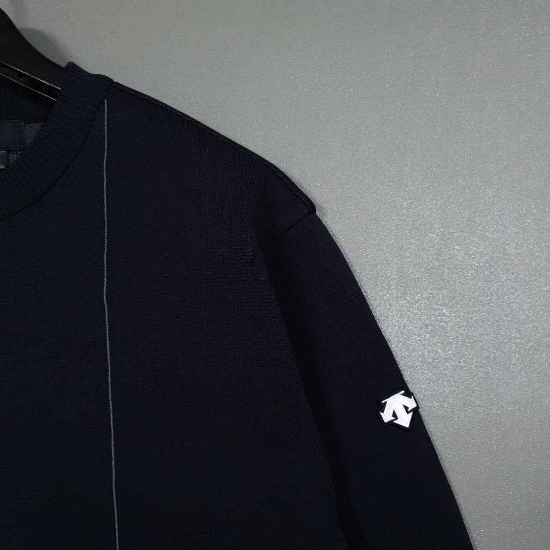 XL (105) 데상트 신형 20ss 듀얼리스 아모사 니트 스웨터 블랙 상품이미지5