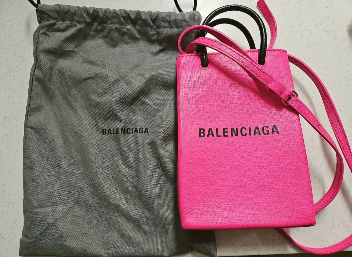 발렌시아가 카프스킨 폰홀더 미니백 상품이미지1