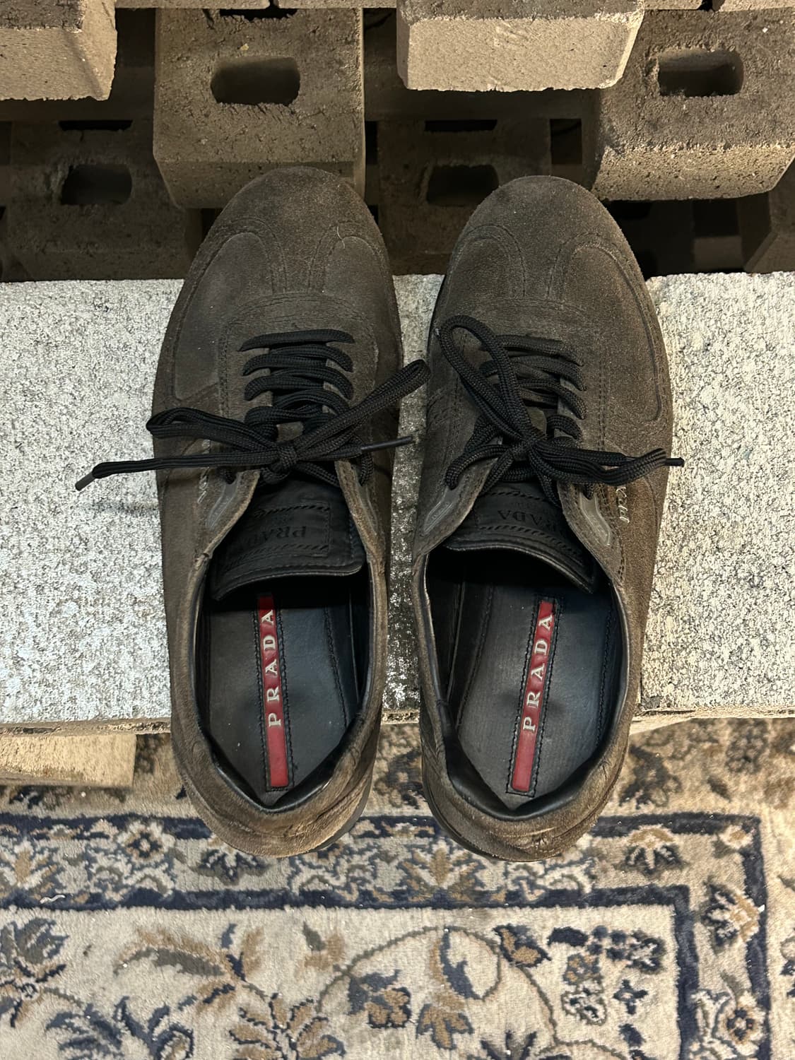 프라다 스포츠 브라운 스웨이드 스니커즈 상품이미지5