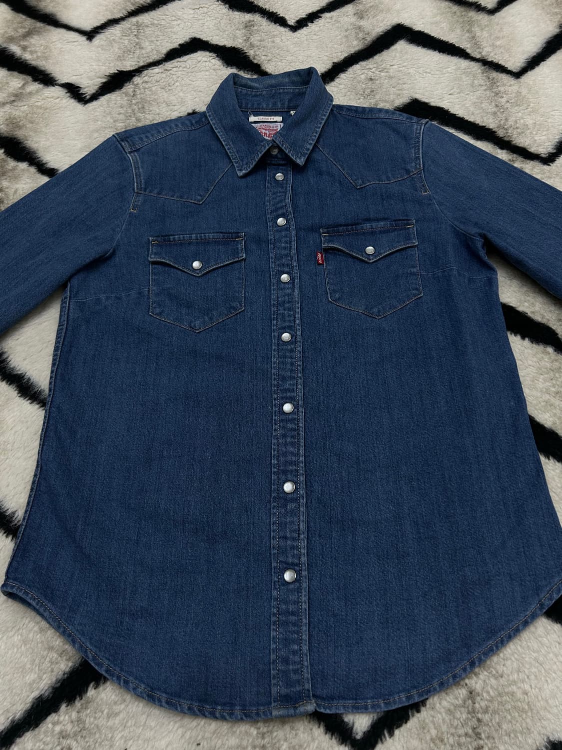 [XS]리바이스 클래식핏 웨스턴 데님셔츠/진청 상품이미지3
