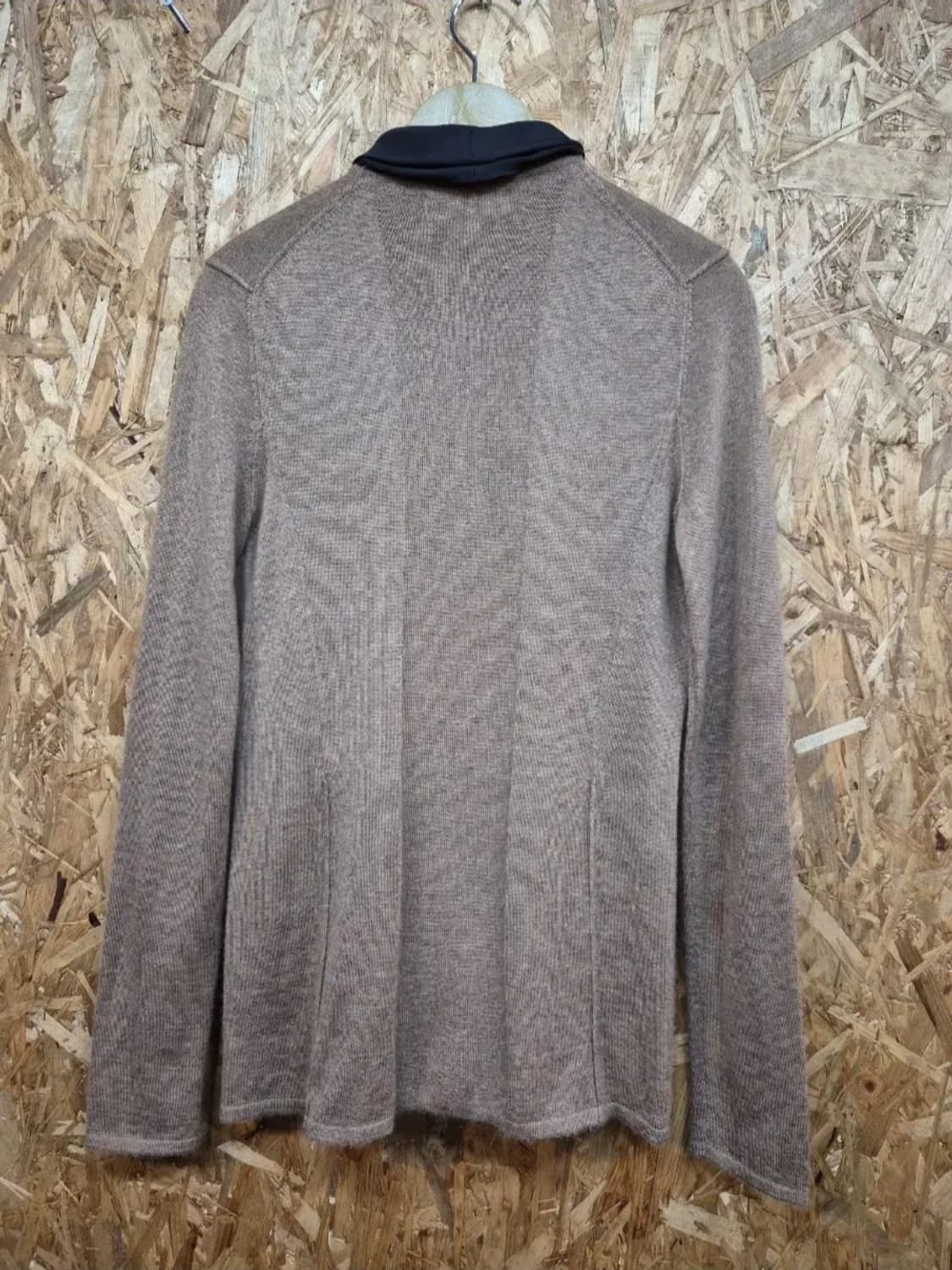 마인(MINE)
상품명 : 마인 캐시미어100% 리본타이 니트 90 상품이미지6