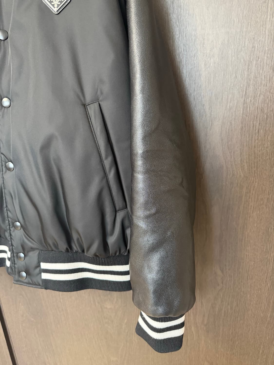 프라다 바시티 M사이즈 상품이미지7