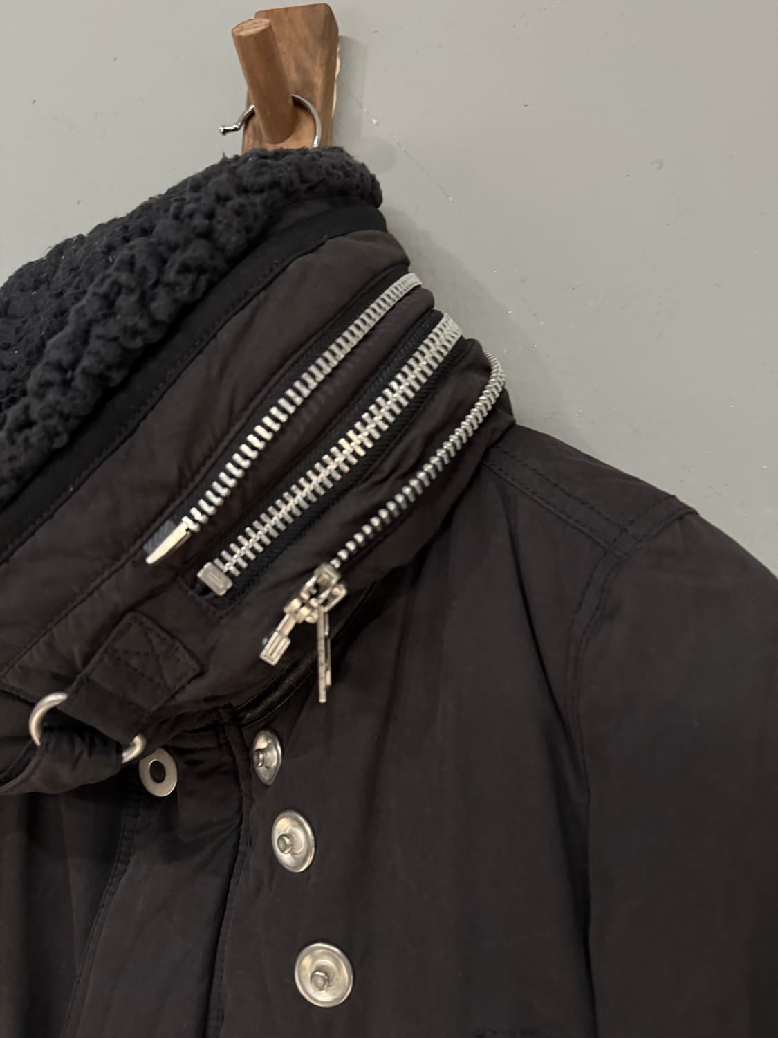 Sly snap button detail high-neck padding 상품이미지7