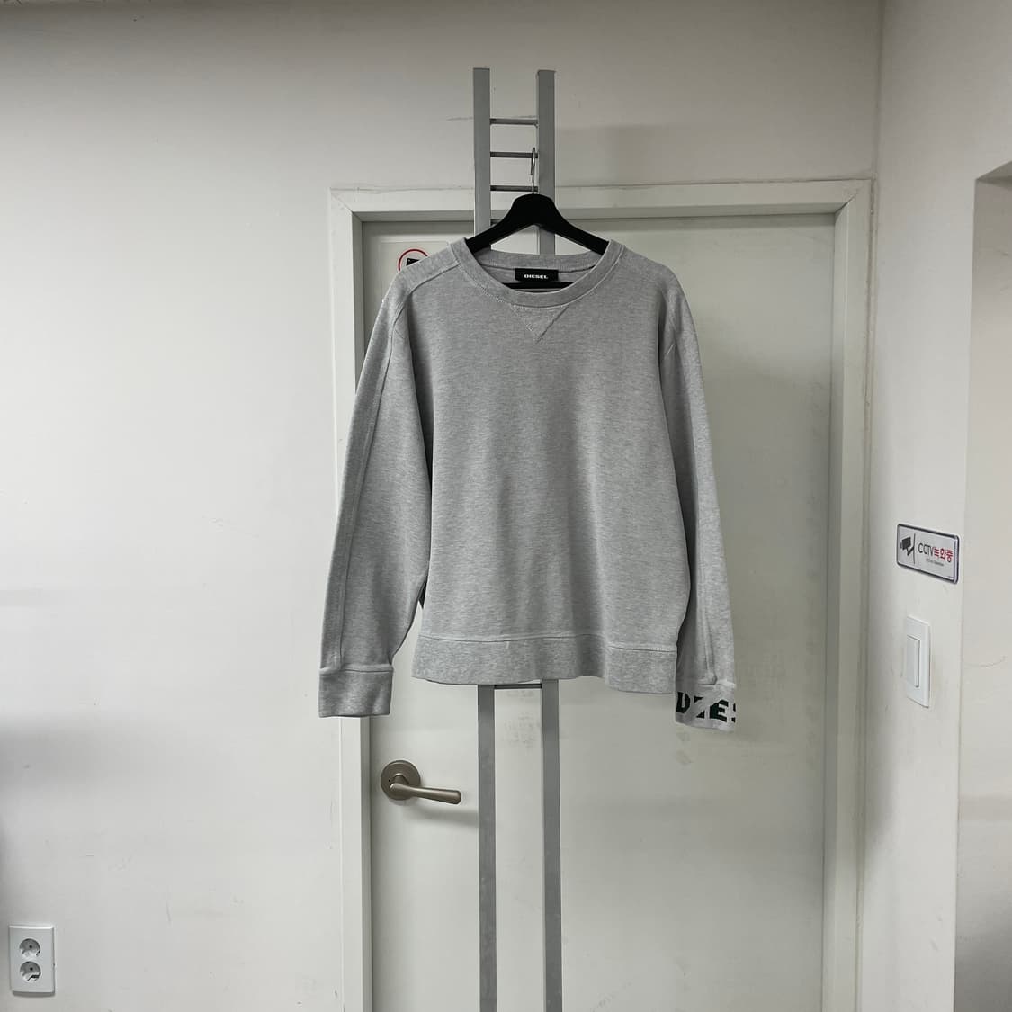 디젤 그레이 맨투맨 XXXL 상품이미지1