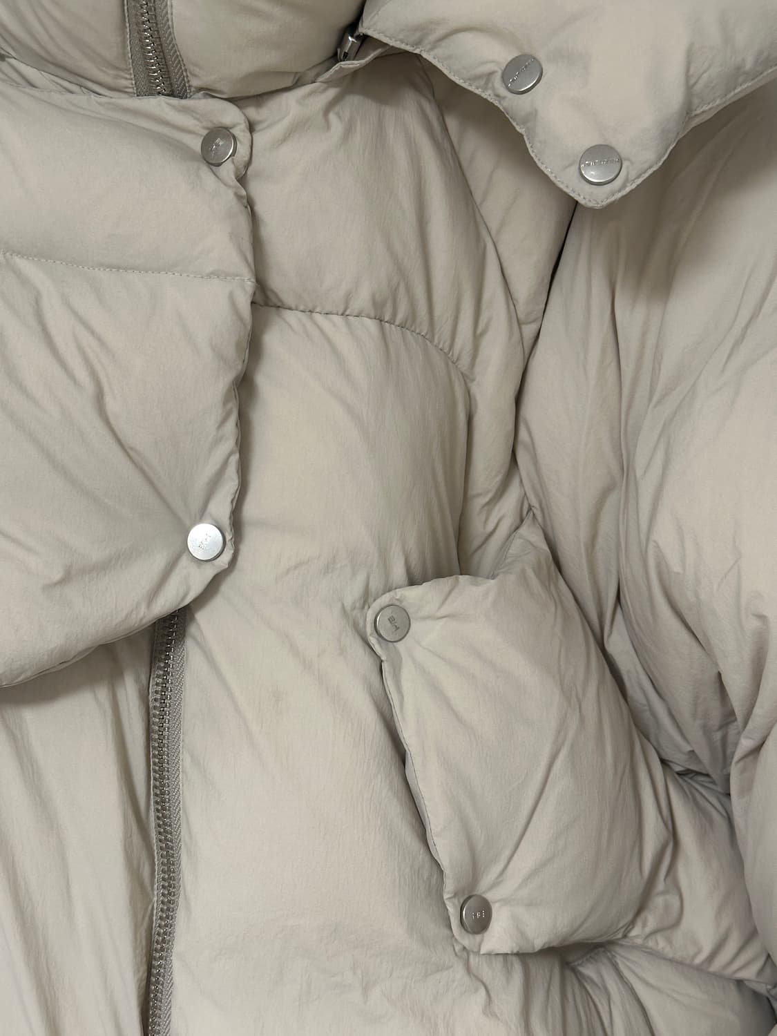 HELIOT EMIL scarf puffer 패딩 (스톤) 상품이미지9