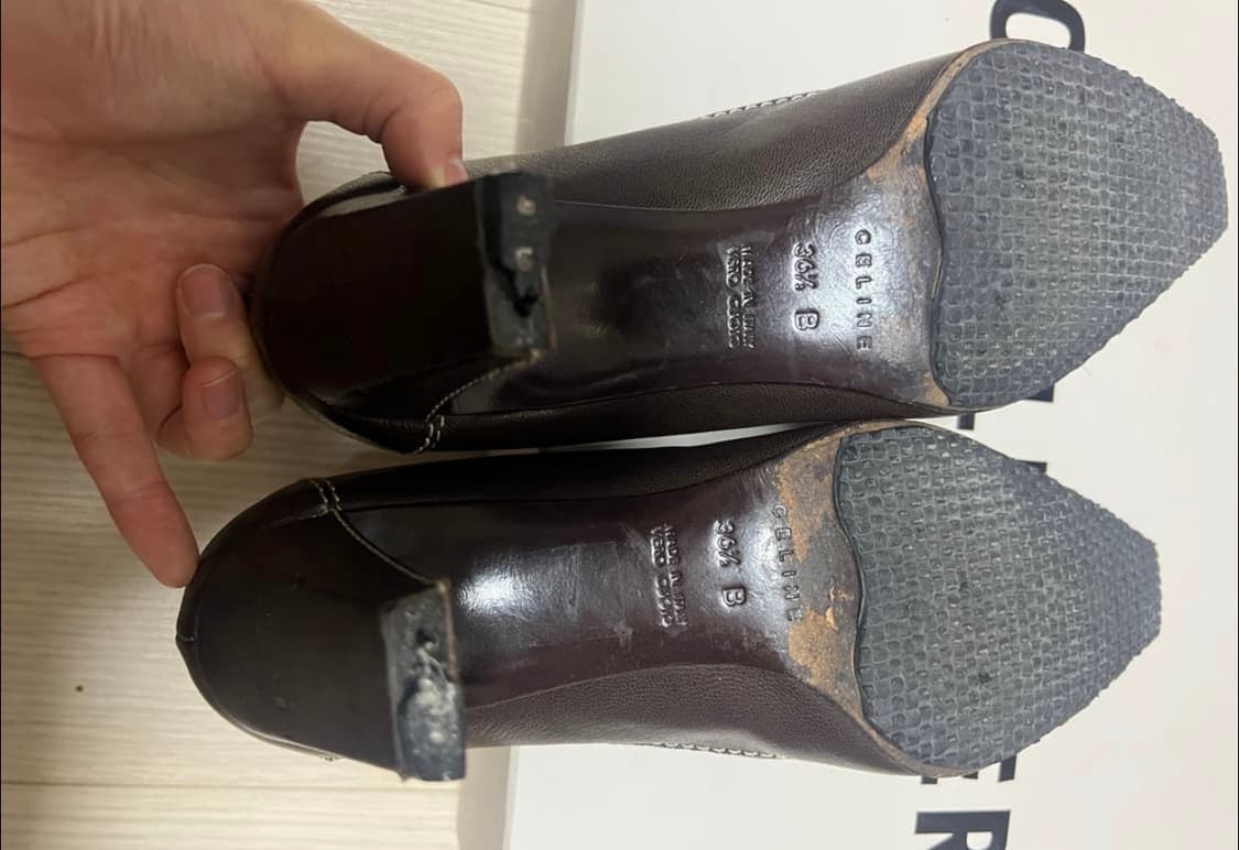 [235] 셀린느 스티치 힐 상품이미지4