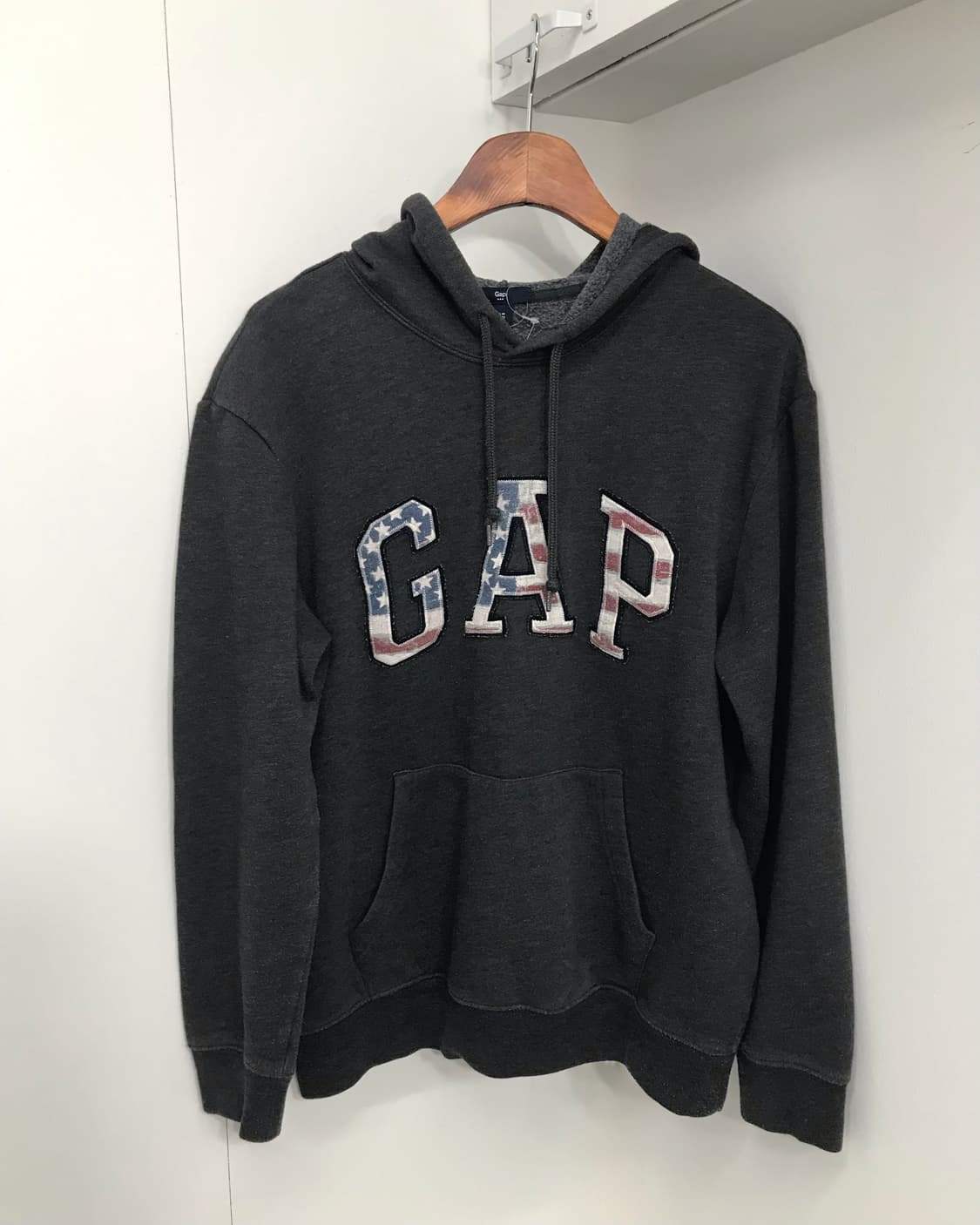 갭 성조기 차콜 후드티 상품이미지3